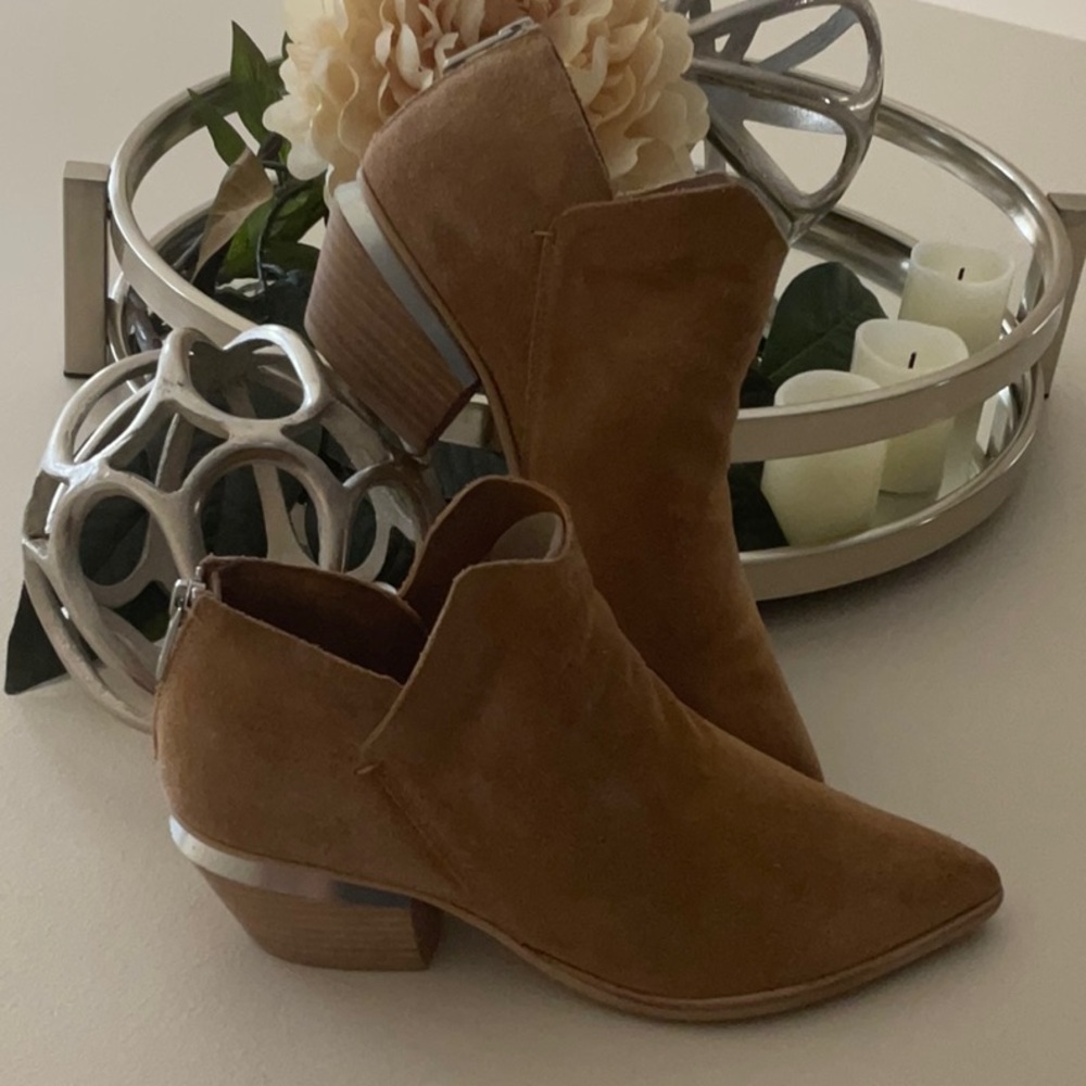 Dolce Vita Suede Ankle Boots in Tan